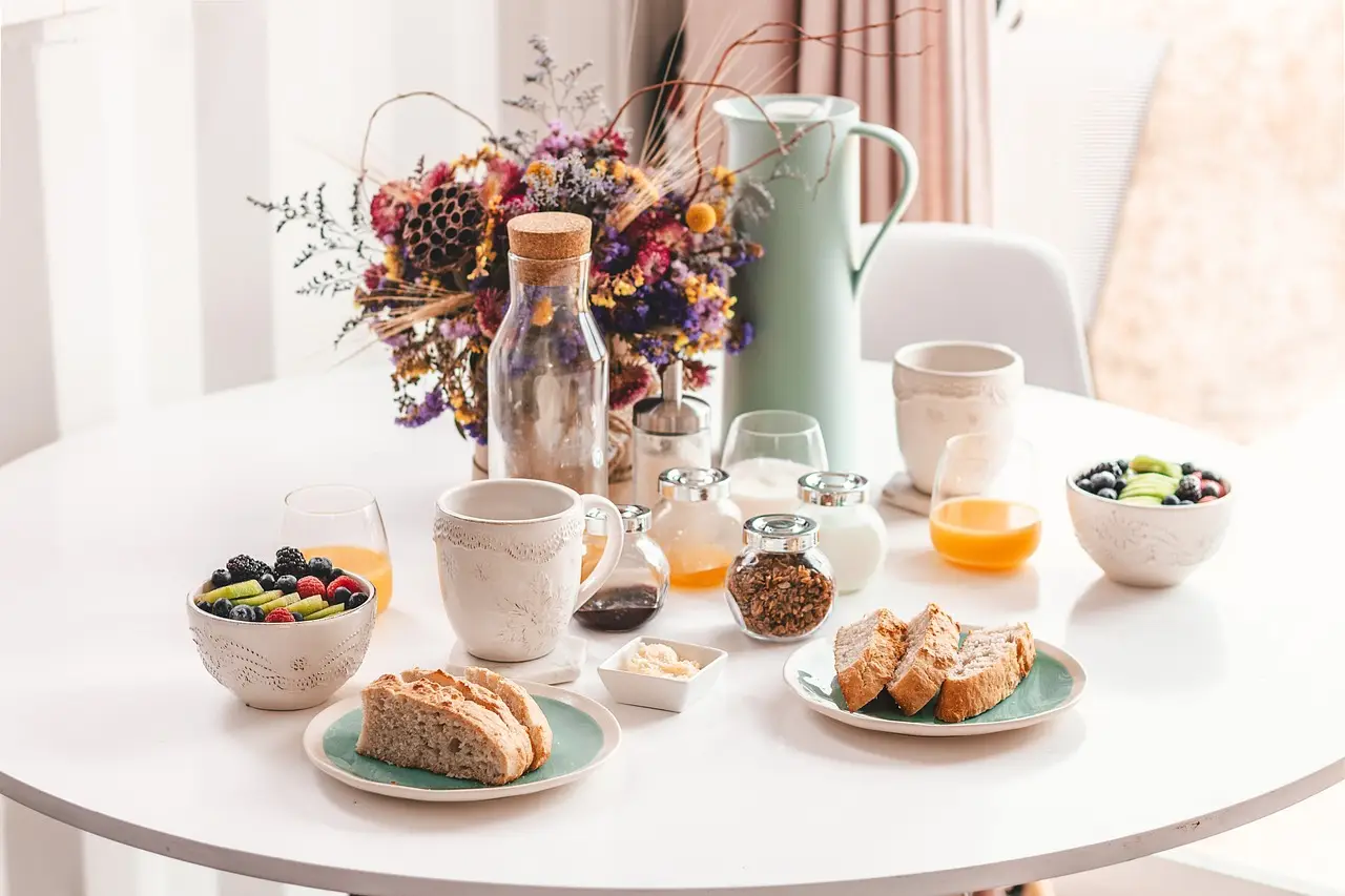 La colazione “leggera” che rallenta il metabolismo in estate La colazione “leggera” che rallenta il metabolismo in estate