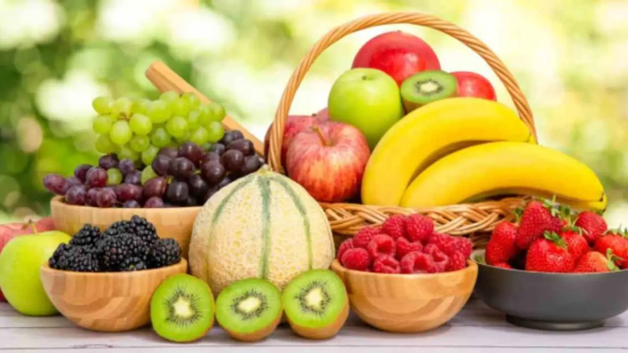 Il frutto che protegge il cuore e abbassa la pressione: ecco quale scegliere Il frutto che protegge il cuore e abbassa la pressione: ecco quale scegliere