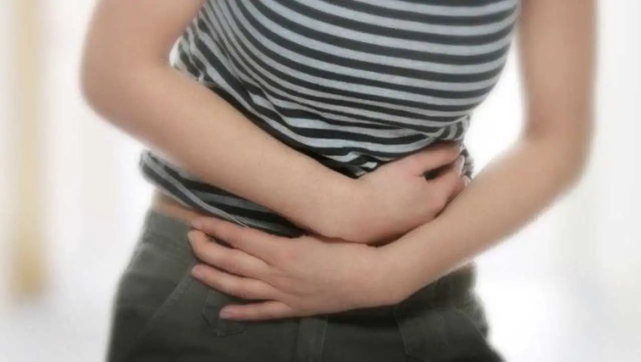 Come condire l’insalata senza gonfiare la pancia: il consiglio dei nutrizionisti Come condire l’insalata senza gonfiare la pancia: il consiglio dei nutrizionisti