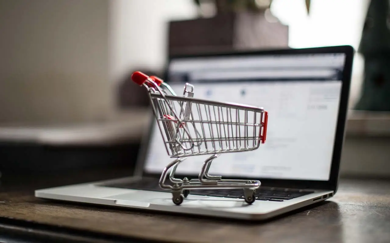 Ecco 5 oggetti comuni che puoi vendere subito online per ottenere denaro extra immediato Ecco 5 oggetti comuni che puoi vendere subito online per ottenere denaro extra immediato