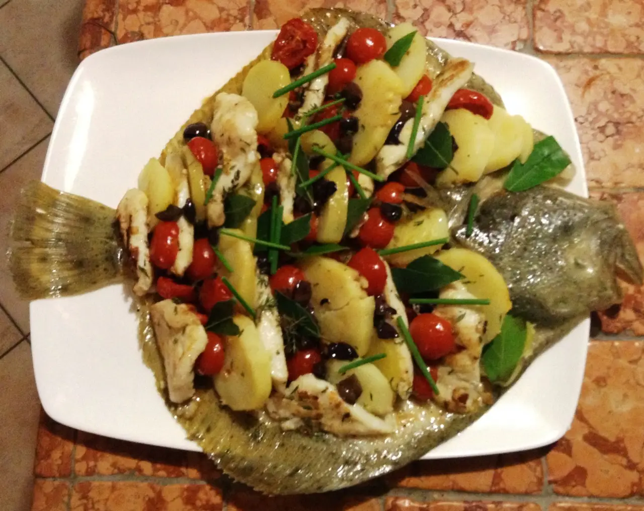 Evita errori a tavola: la combinazione di alimenti da non fare mai a cena Evita errori a tavola: la combinazione di alimenti da non fare mai a cena