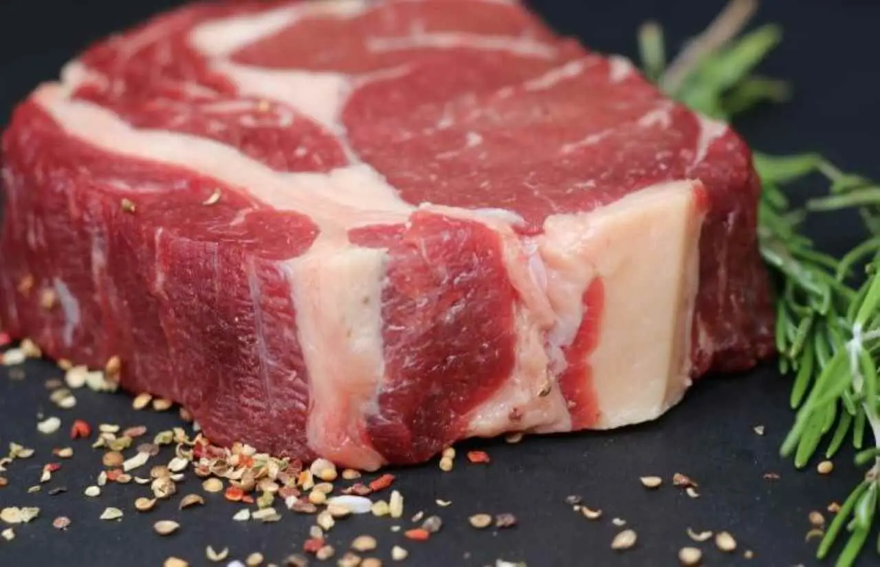 Non commettere questo passo quando metti sottovuoto la carne: ecco perché è rischioso Non commettere questo passo quando metti sottovuoto la carne: ecco perché è rischioso