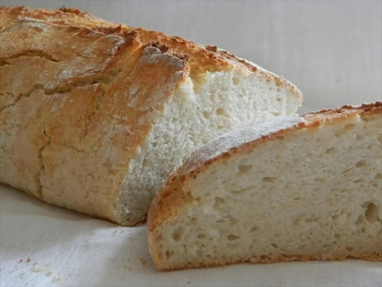 Un passaggio spesso trascurato quando congeli il pane: ne vale la freschezza Un passaggio spesso trascurato quando congeli il pane: ne vale la freschezza