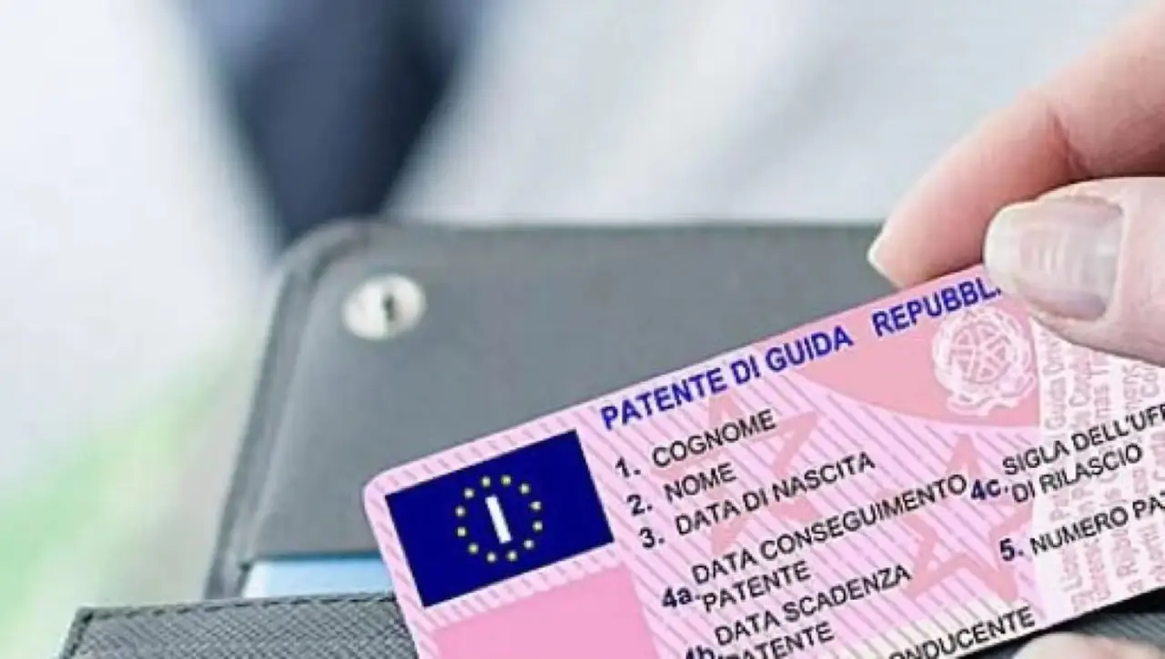Nuove regole per la guida: quali documenti servono per il rinnovo della patente