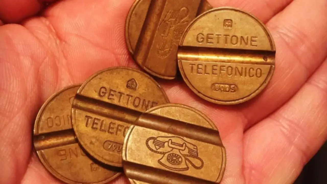 Hai uno di questi gettoni telefonici? Ecco quanto valgono Hai uno di questi gettoni telefonici? Ecco quanto valgono