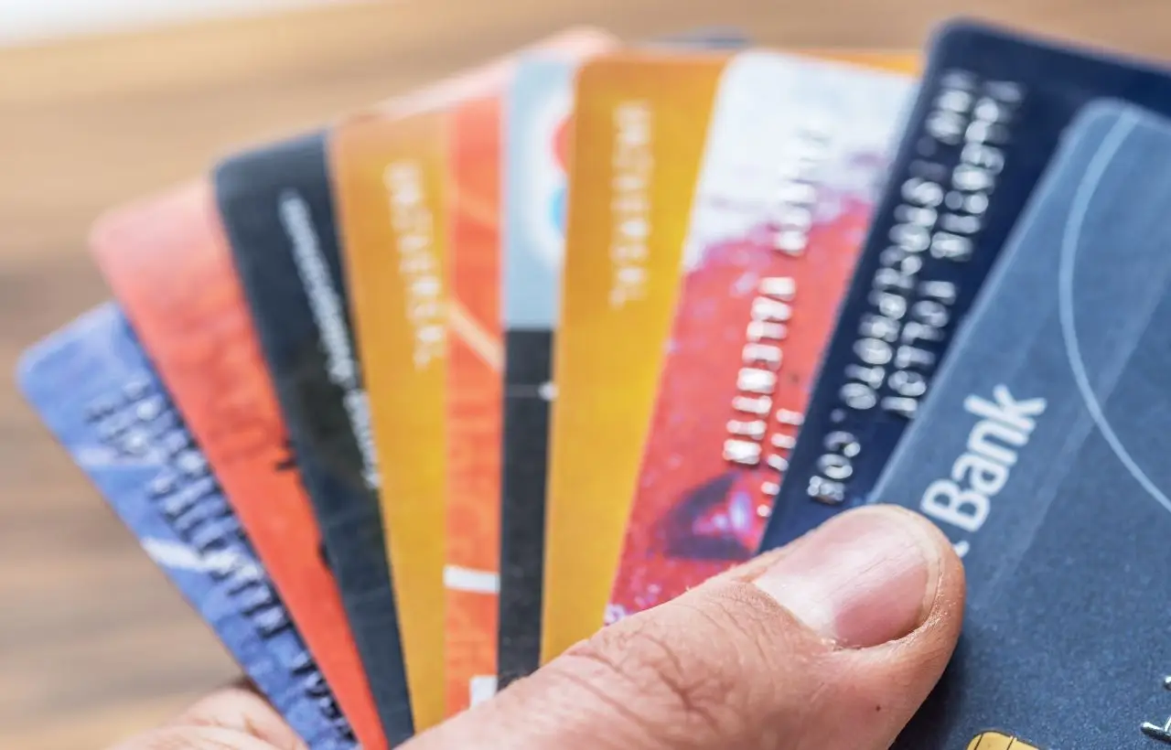 Attenzione a queste carte di credito: ecco le peggiori Attenzione a queste carte di credito: ecco le peggiori