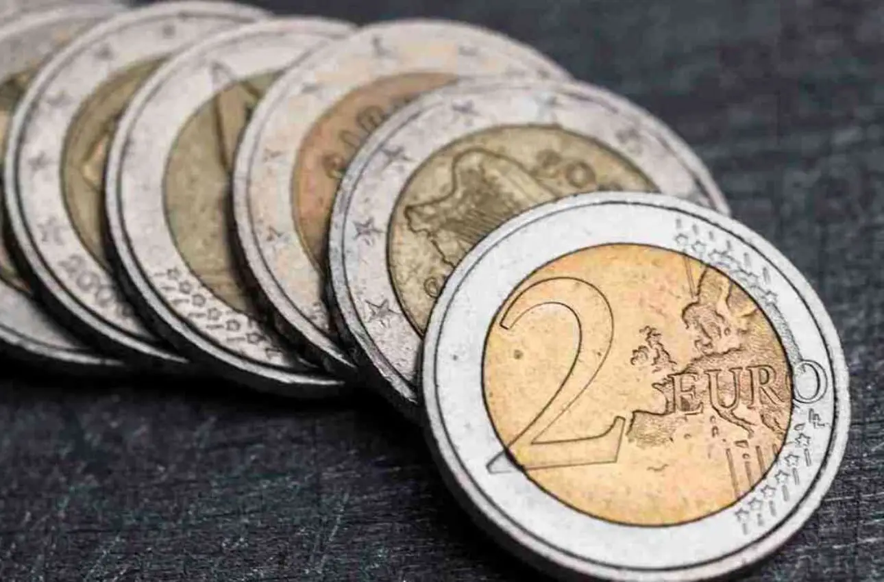 Monete da 2 euro commemorative: queste 5 valgono più di 500 euro Monete da 2 euro commemorative: queste 5 valgono più di 500 euro