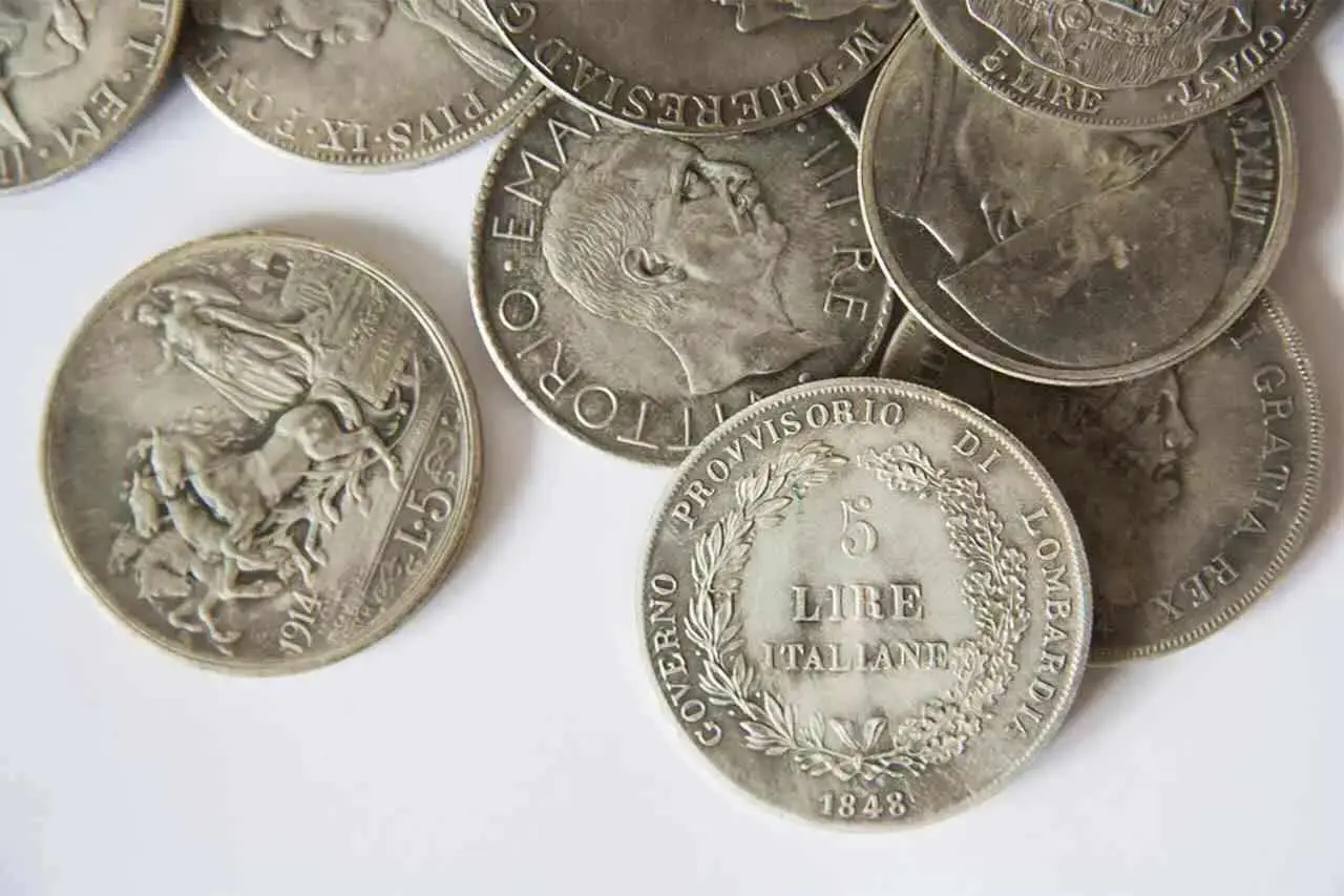 Vecchie lire che valgono migliaia di euro: ecco quali cercare nei cassetti Vecchie lire che valgono migliaia di euro: ecco quali cercare nei cassetti