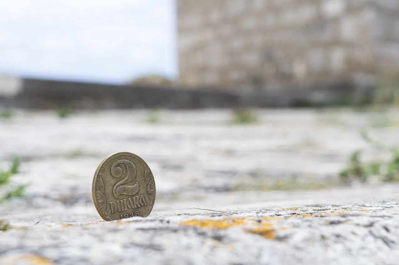 Monete da un centesimo dimenticate nel portafogli: il dettaglio che fa schizzare il valore Monete da un centesimo dimenticate nel portafogli: il dettaglio che fa schizzare il valore