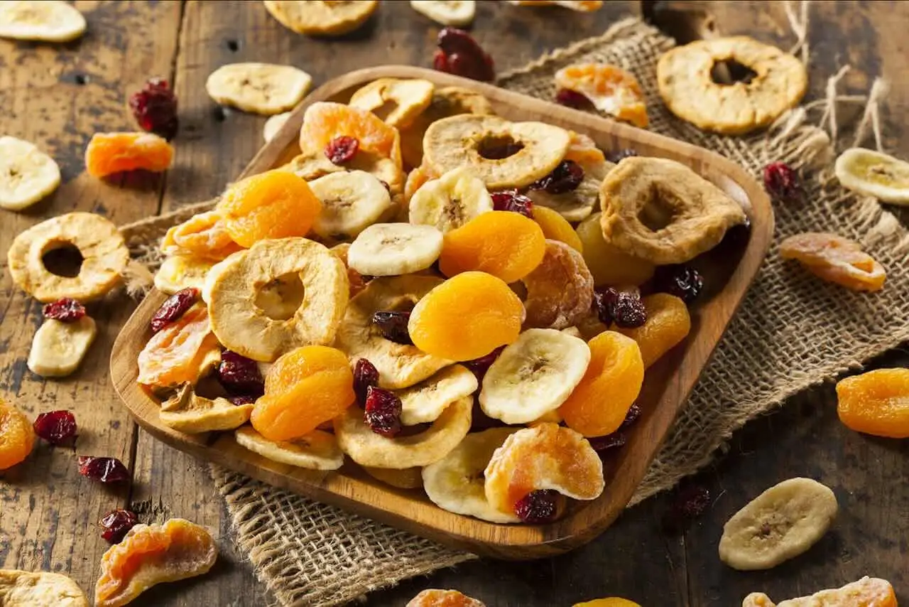 Frutta secca nella dispensa: il particolare poco noto che cambia la durata di conservazione Frutta secca nella dispensa: il particolare poco noto che cambia la durata di conservazione
