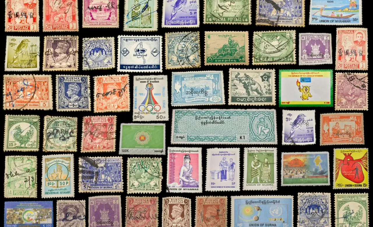 Vecchie collezioni di francobolli: il simbolo ricercato che sorprende gli esperti Vecchie collezioni di francobolli: il simbolo ricercato che sorprende gli esperti