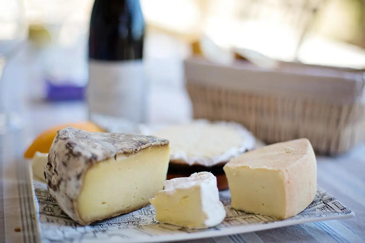 Formaggio stagionato in dispensa: il metodo dei nutrizionisti per limitarne il gonfiore Formaggio stagionato in dispensa: il metodo dei nutrizionisti per limitarne il gonfiore