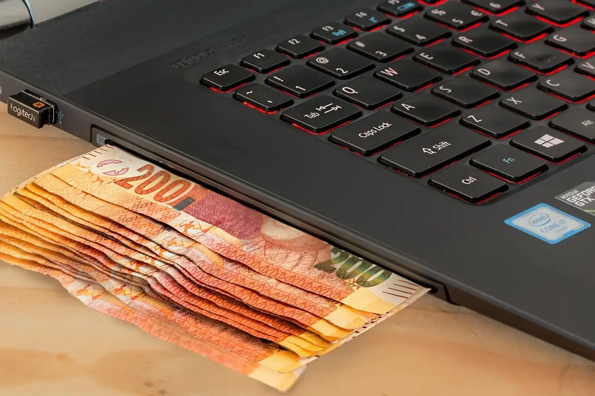Ecco 5 oggetti comuni che puoi vendere subito online per ottenere denaro extra immediato Ecco 5 oggetti comuni che puoi vendere subito online per ottenere denaro extra immediato