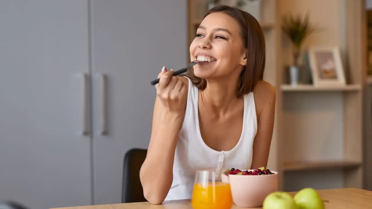 Vuoi evitare i soliti disturbi di stomaco? Queste semplici abitudini fanno la differenza Vuoi evitare i soliti disturbi di stomaco? Queste semplici abitudini fanno la differenza