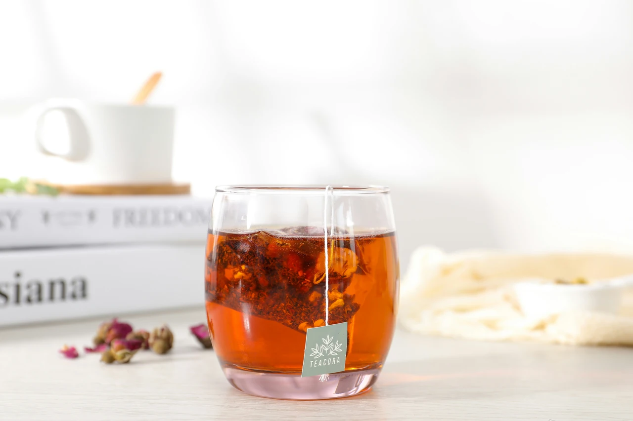 Bevande naturali: l'infuso estivo che riduce il colesterolo in modo efficace Bevande naturali: l'infuso estivo che riduce il colesterolo in modo efficace